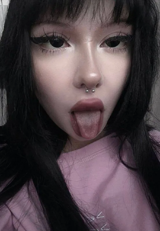 Модель prettylyriqq