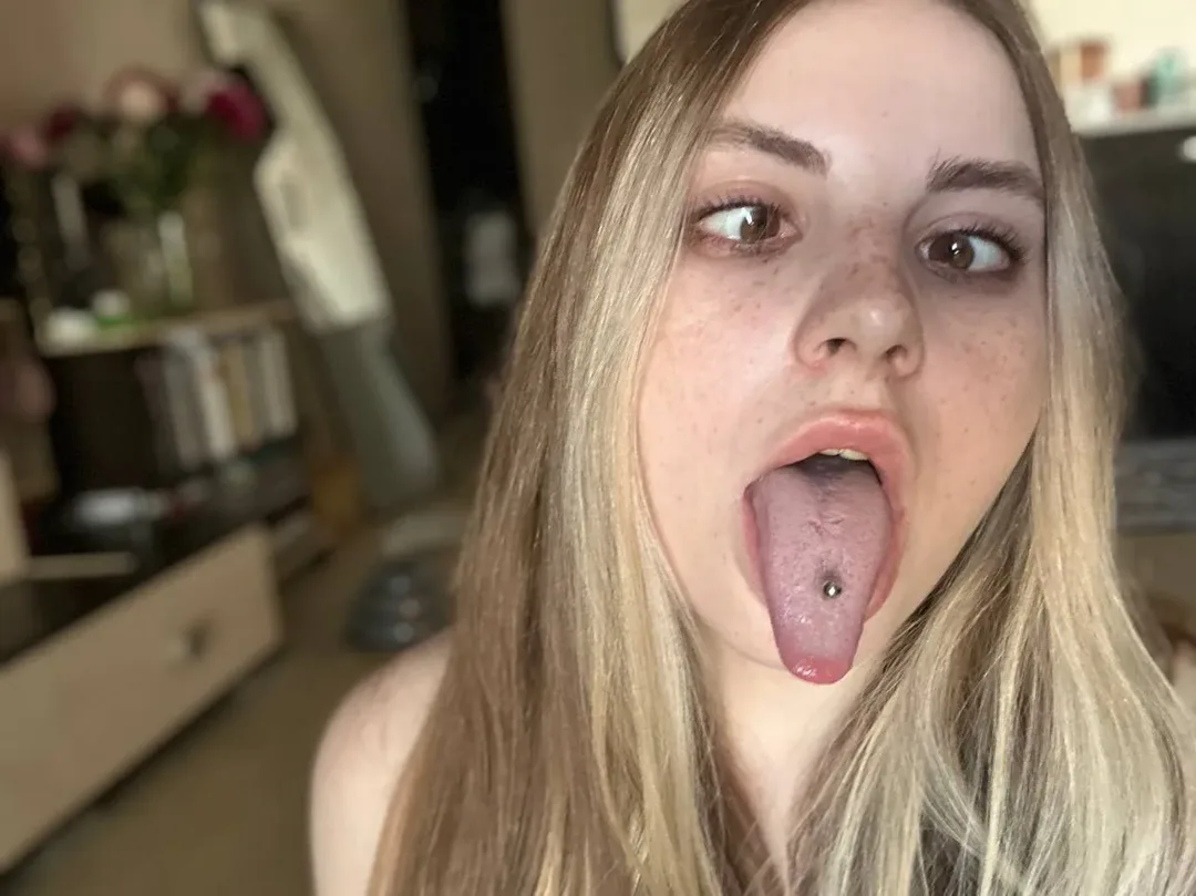 Angrylittlekitty OnlyFans фото