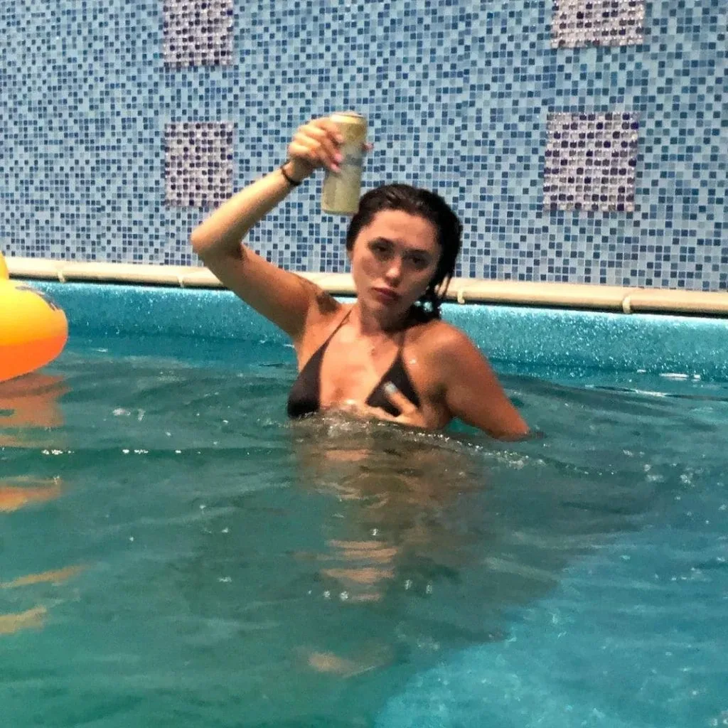 Ева Карицкая OnlyFans фото