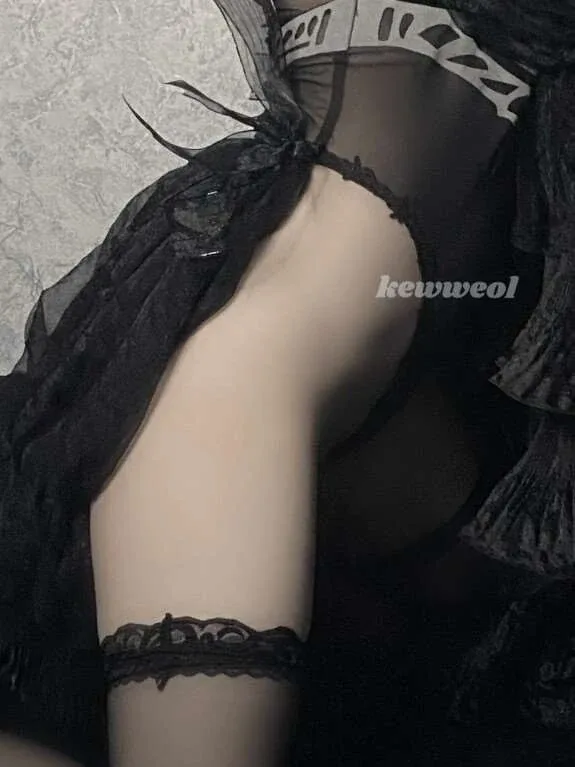 Kewweol OnlyFans фото