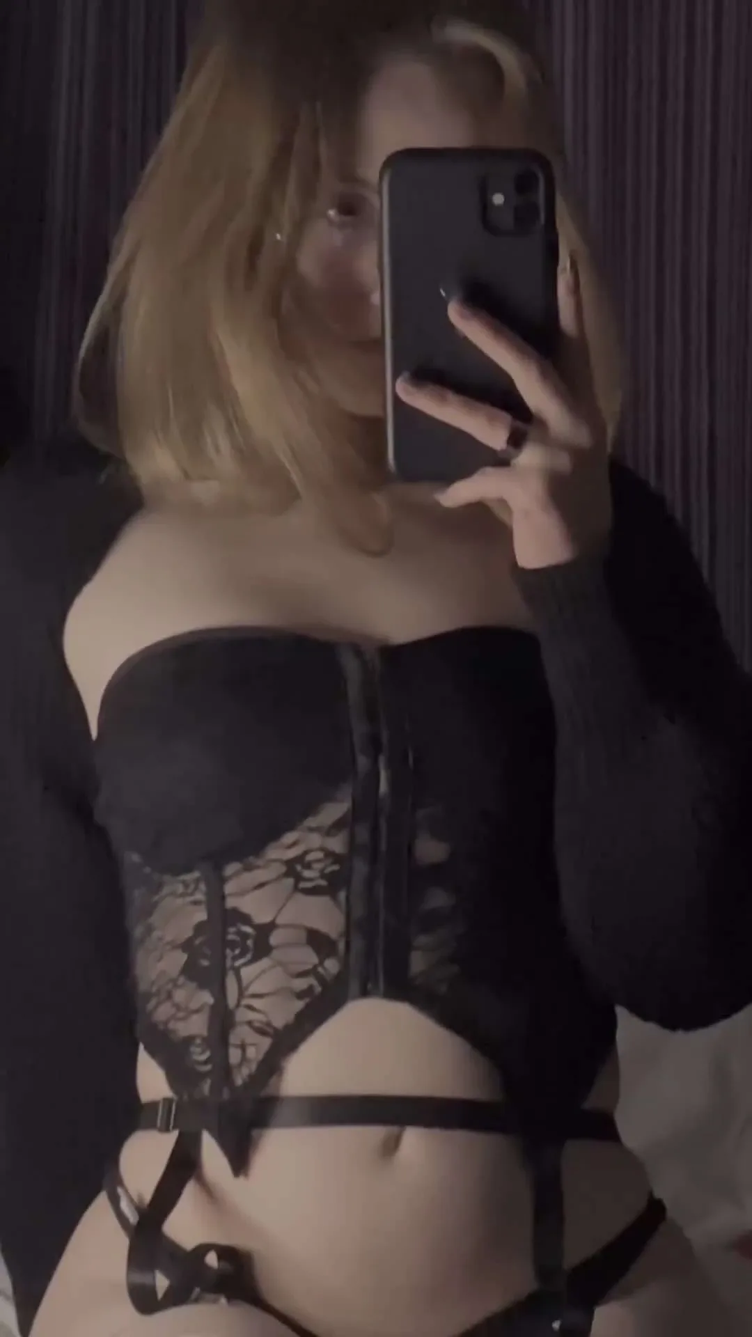 Kewweol OnlyFans фото