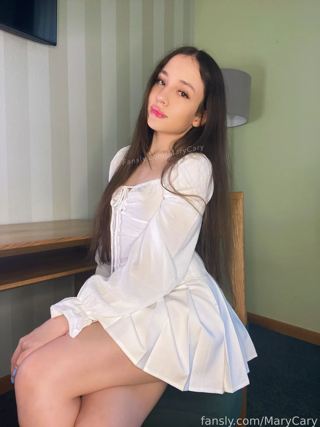 MaryCary OnlyFans фото