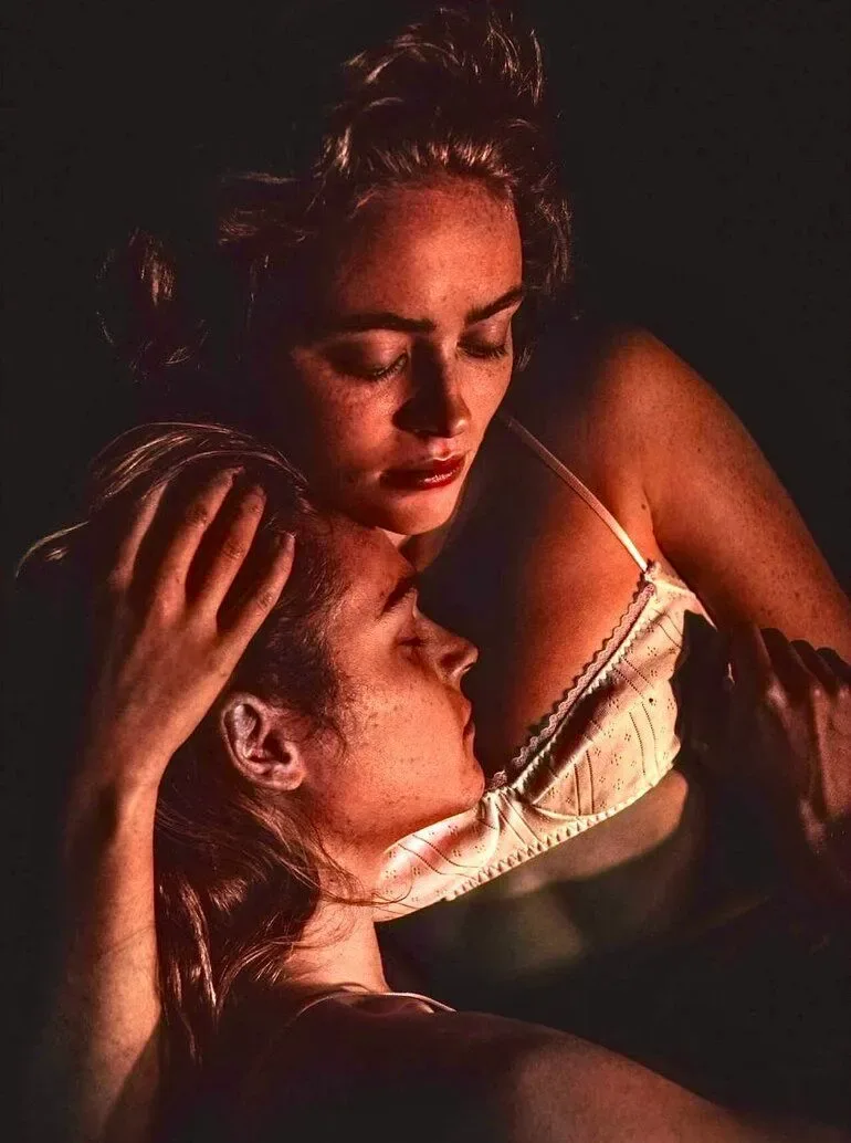 Сэди Синк OnlyFans фото