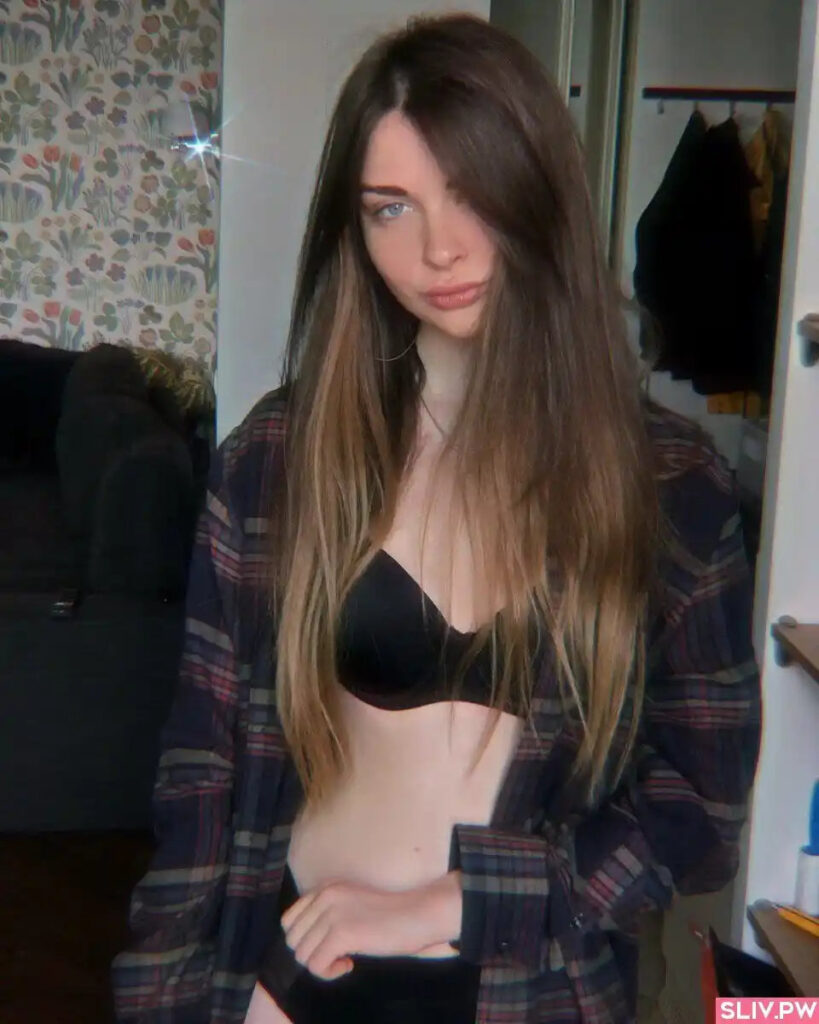 Слив AhriNyan OnlyFans фото