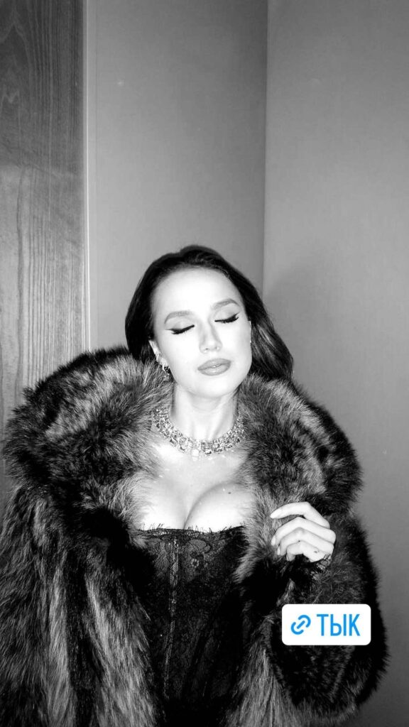 Слив Алина Загитова OnlyFans фото