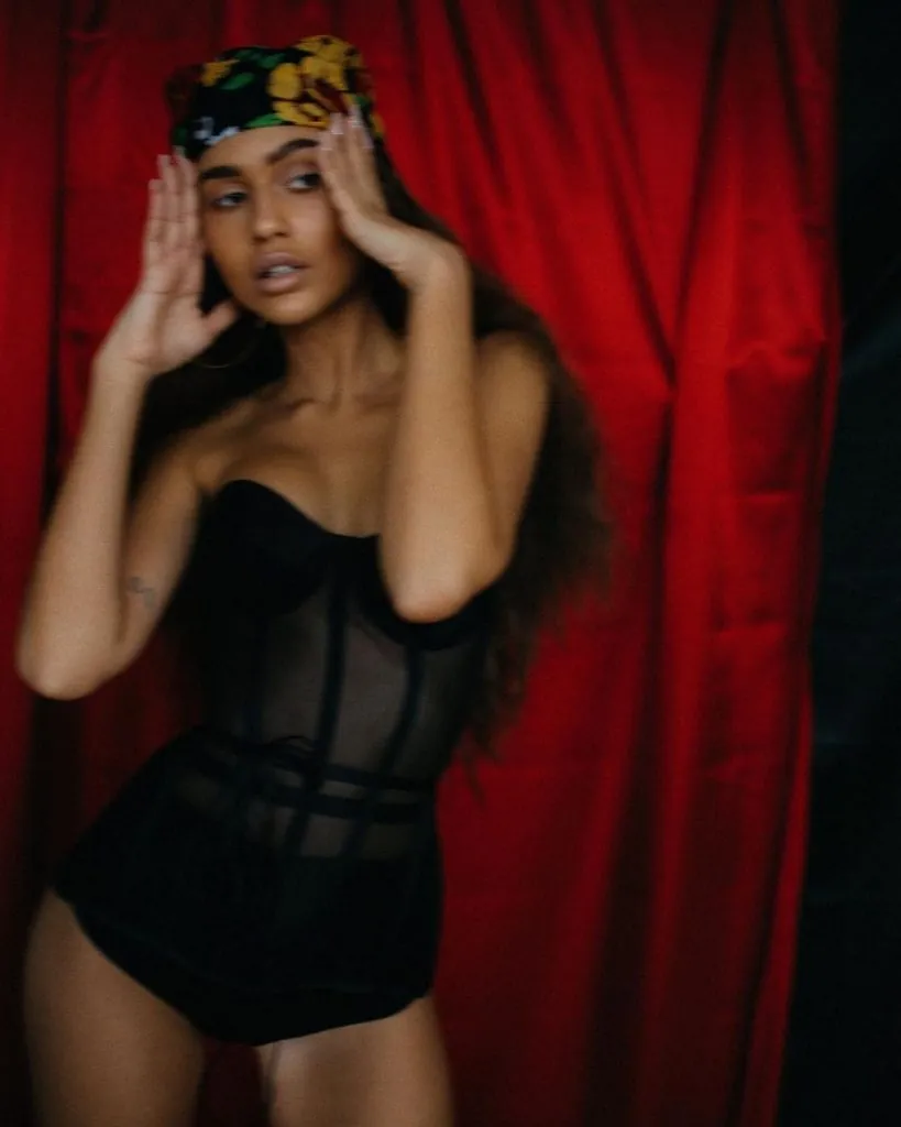 Слив Анфиса Ибадова OnlyFans фото