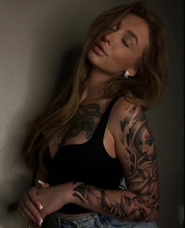 Слив AnlinaW OnlyFans слив фото 3 Fansly 2026