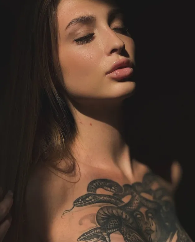 Слив AnlinaW OnlyFans слив фото 15 Fansly 2026