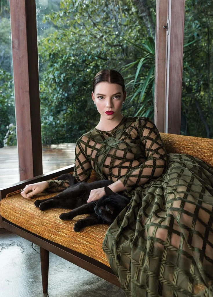 Слив Аня Тейлор-Джой (Anya Taylor Joy) OnlyFans фото