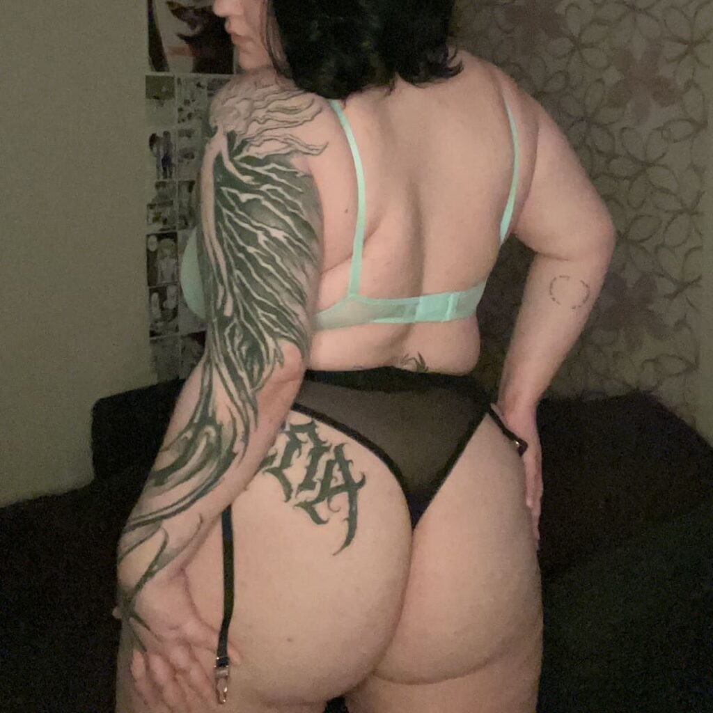 Слив Чмоня (Cchmonyaa) OnlyFans фото