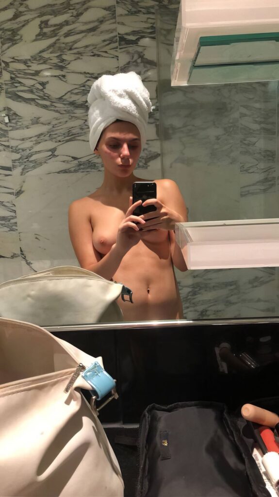 Слив Дафни Кин OnlyFans слив фото 17 Актрисы 2026