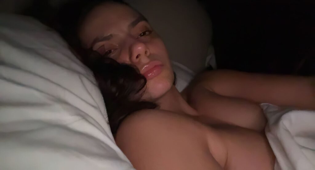 Слив Дафни Кин OnlyFans слив фото 20 Актрисы 2026