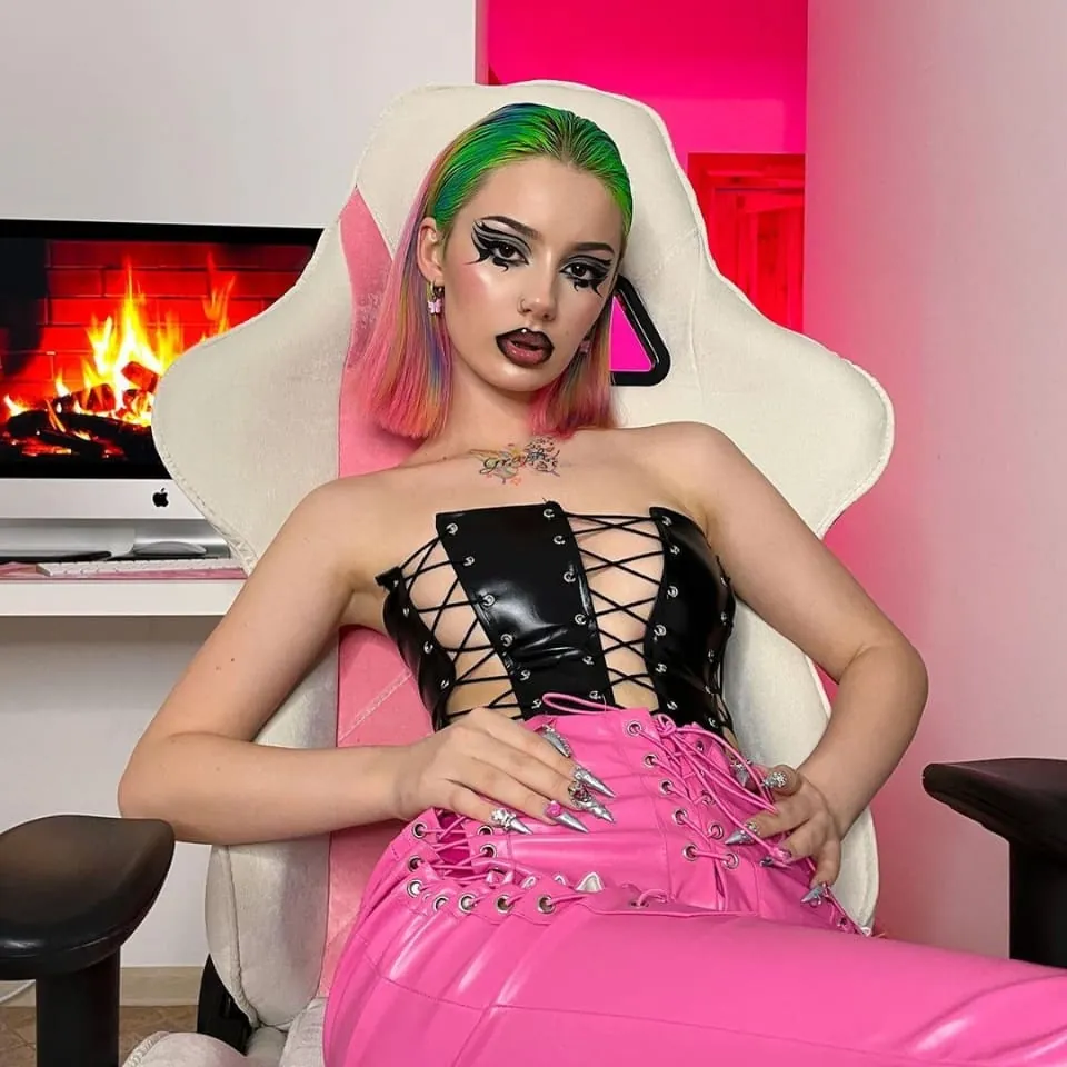 Слив Дарья Граф OnlyFans фото