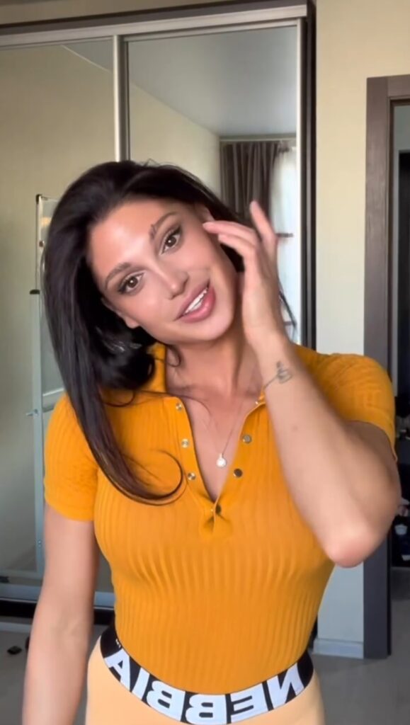 Слив Дарья Наваррская OnlyFans слив фото 17 В бикини 2026
