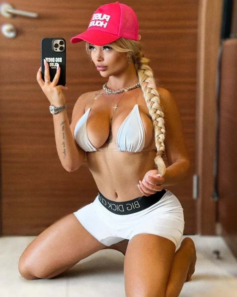 Слив Дарья Платонова OnlyFans фото