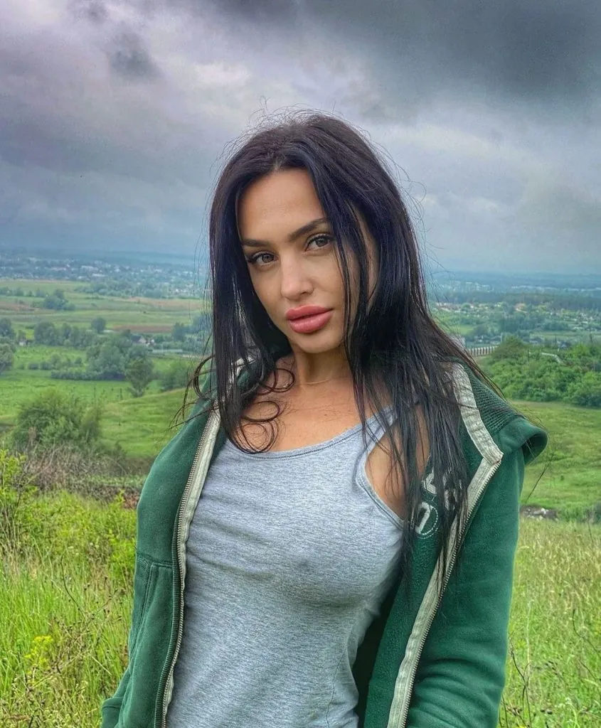 Слив Demidova Helenka OnlyFans фото