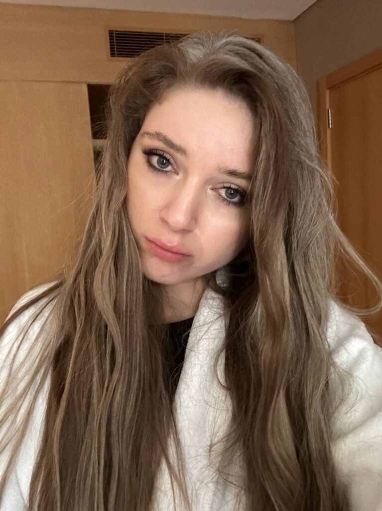 Слив Dinablin (Дина Ржеуцкая) OnlyFans слив фото 12 Indie 2026