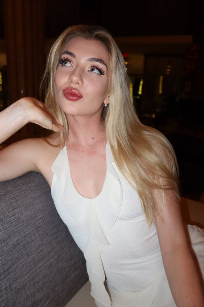 Слив Елена Куличенко OnlyFans фото