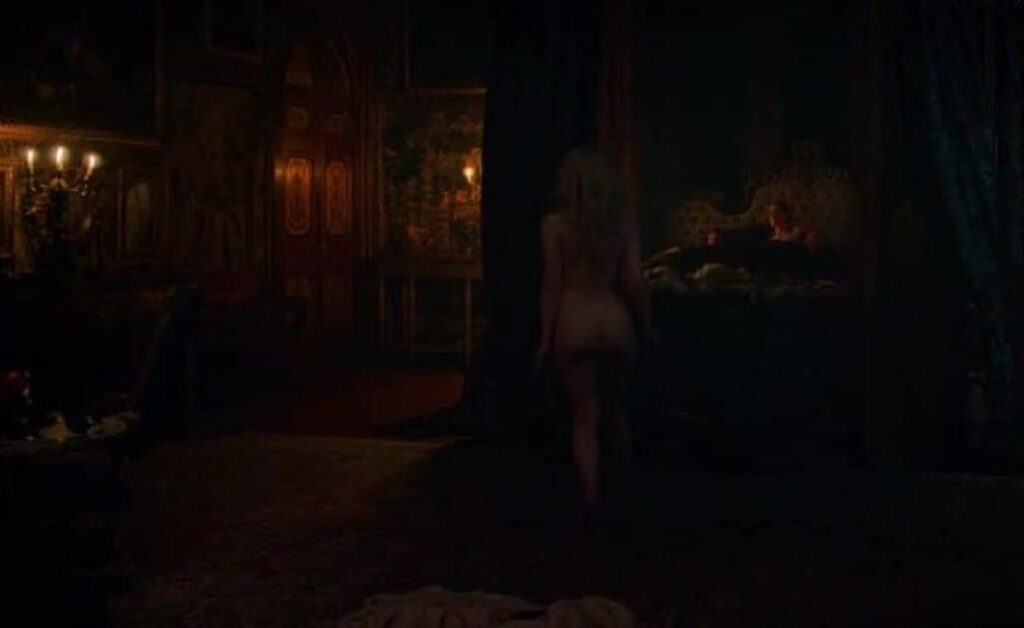 Слив Эль Фаннинг (Elle Fanning) OnlyFans фото