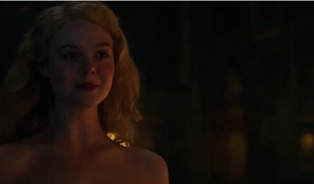 Слив Эль Фаннинг (Elle Fanning) OnlyFans фото