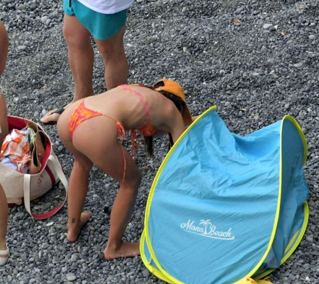 Слив Emily Ratajkowski OnlyFans фото