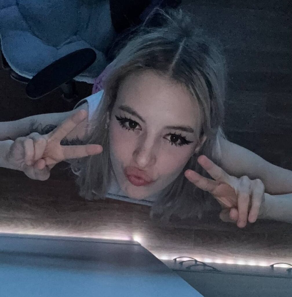 Слив Фенечка Фрикленд (Fenechka97) OnlyFans фото