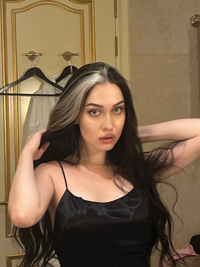 Слив Girlwalkingonfire (Юлия Юрасова) OnlyFans слив фото 17 Блогерши 2026