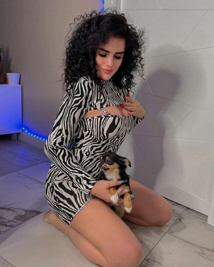 Слив Карина Аракелян OnlyFans фото