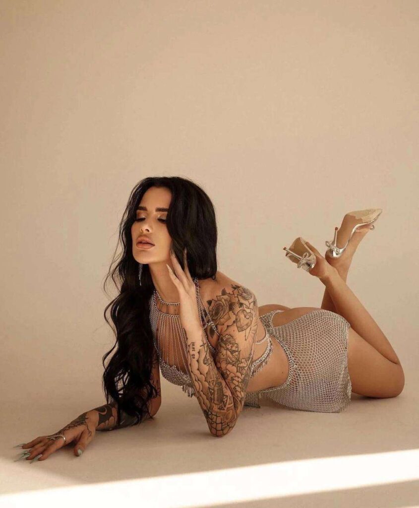 Слив Карина Аракелян OnlyFans фото