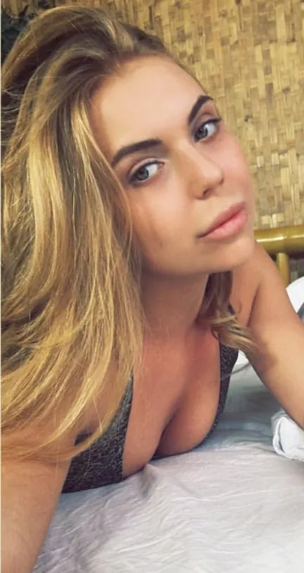 Слив Карина Кросс OnlyFans фото