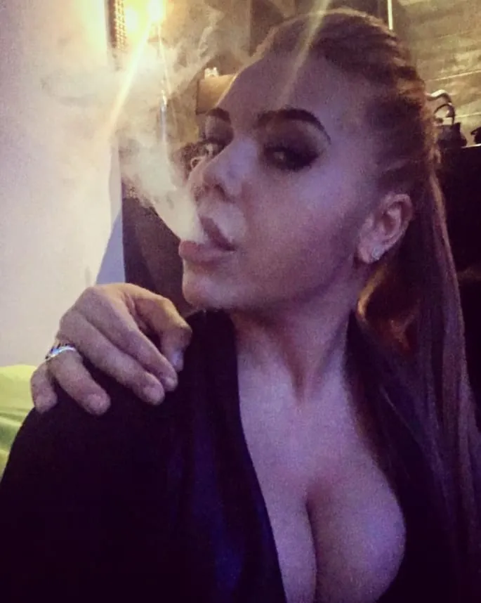 Слив Карина Кросс OnlyFans фото