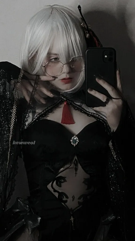 Слив Kewweol (Vwemor) OnlyFans слив фото 10 Aesthetic 2026