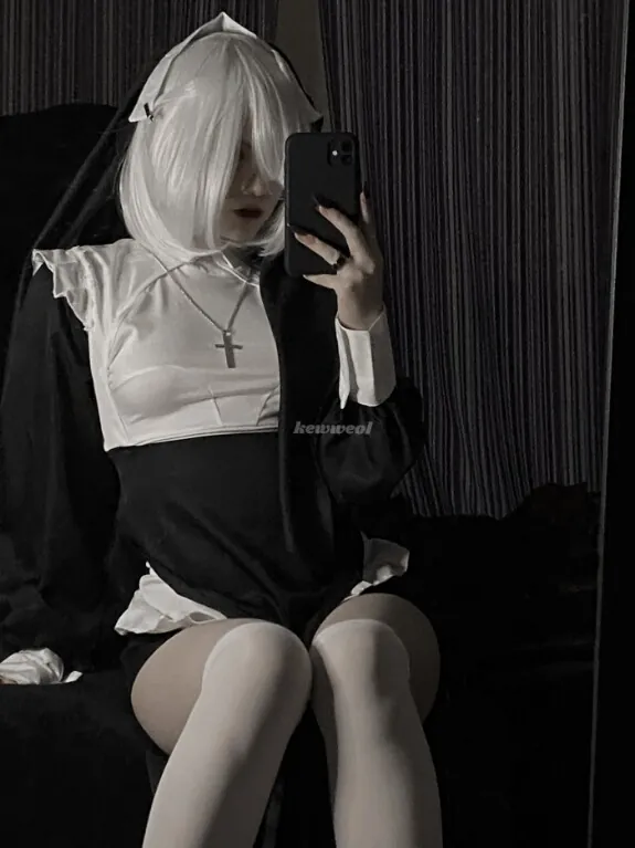 Слив Kewweol (Vwemor) OnlyFans слив фото 17 Aesthetic 2026