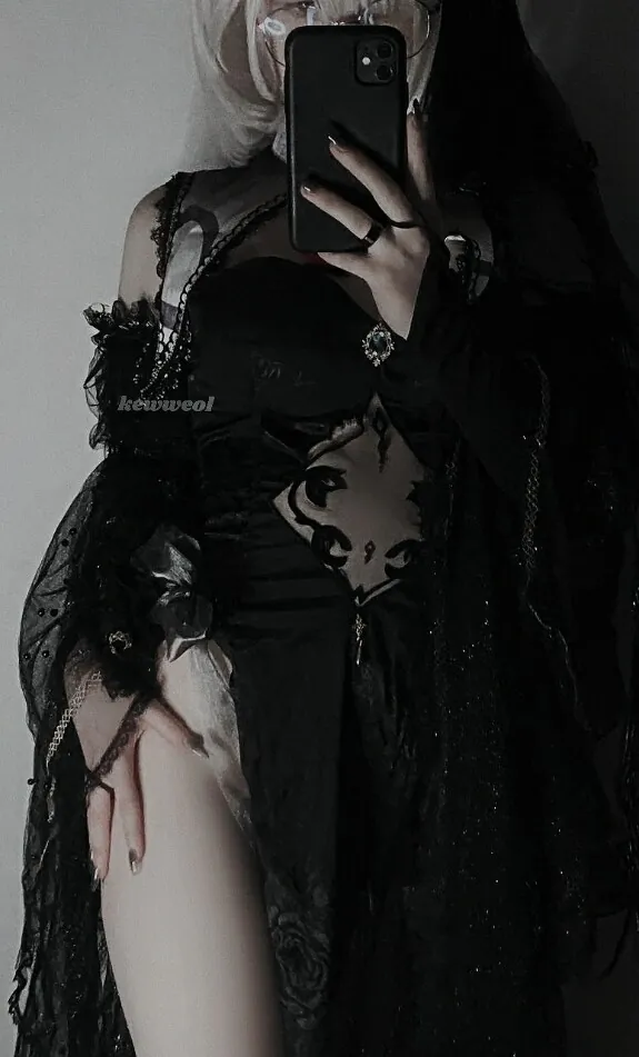 Слив Kewweol (Vwemor) OnlyFans слив фото 19 Aesthetic 2026