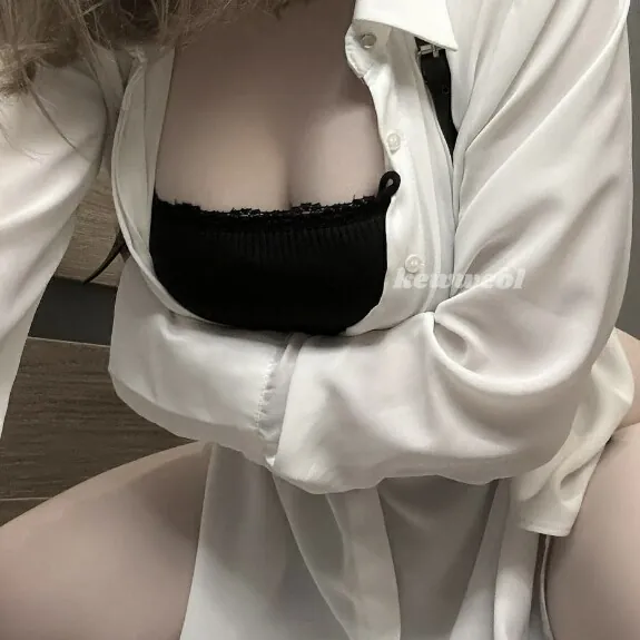 Слив Kewweol (Vwemor) OnlyFans фото