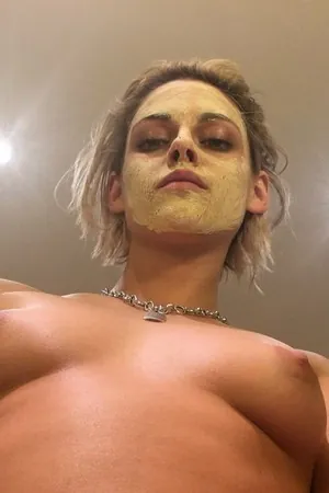 Слив Кристен Стюарт OnlyFans фото