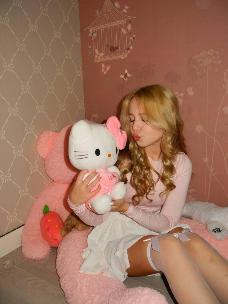 Слив Ксюша Авдеева из ШГШ OnlyFans фото