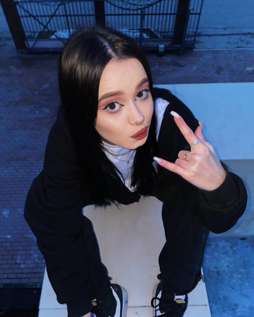 Слив Лейла Майерс (LeilaMiers) OnlyFans фото