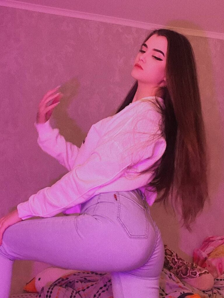 Слив Lelyamt (Оля Таганова) OnlyFans фото
