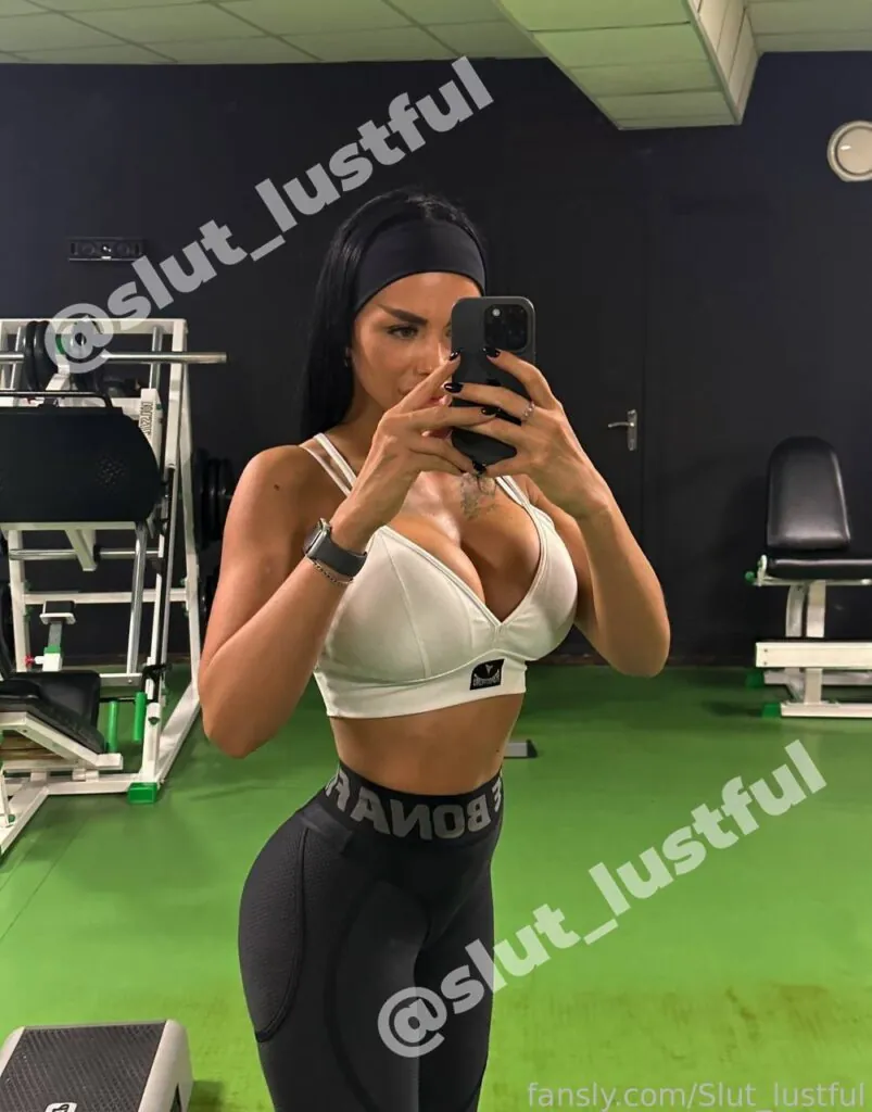 Слив Lustful Slut OnlyFans слив фото 19 Aesthetic 2026