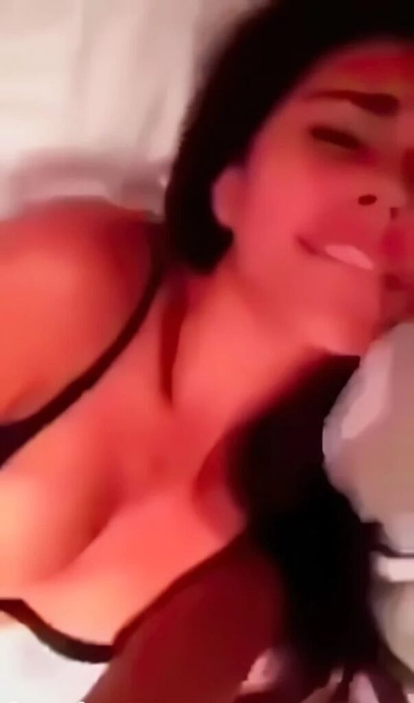 Слив Мэдисон Бир (Madison Beer) OnlyFans фото