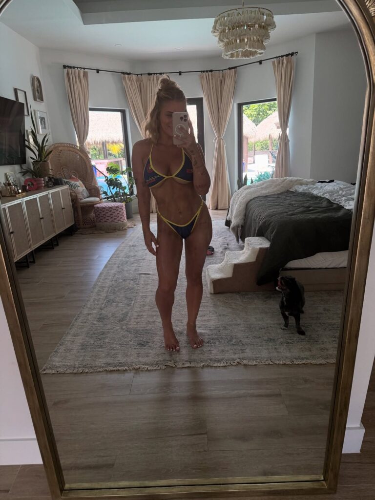 Слив Пейдж Ванзант (Paige VanZant) OnlyFans слив фото 14 OnlyFans 2026