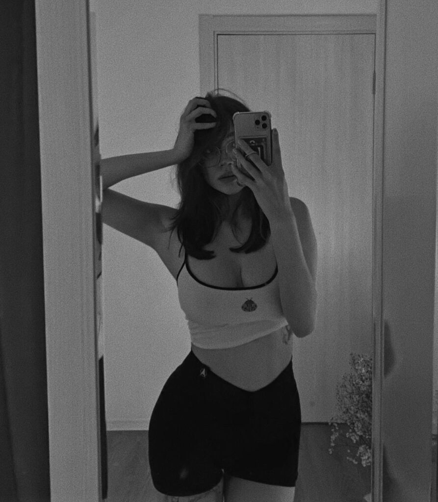 Слив Rochersha (Настя Рочерша) OnlyFans слив фото 19 Блогерши 2026