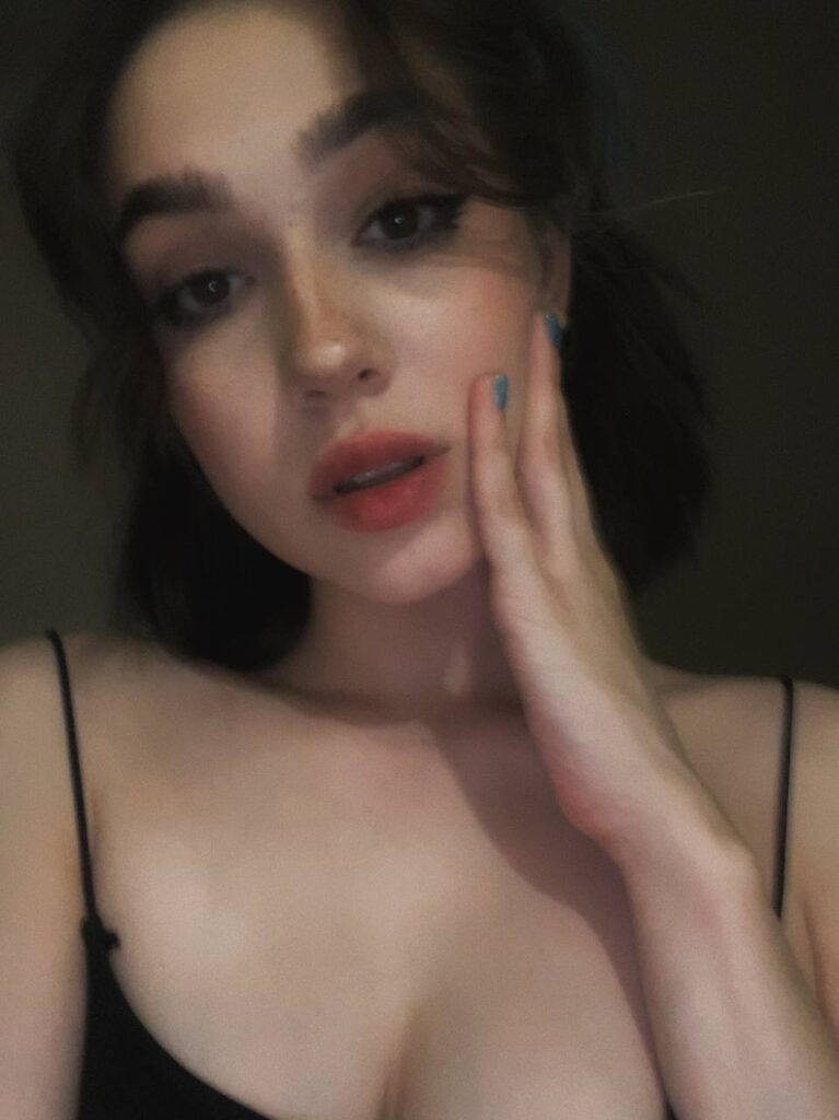 Слив Rochersha (Настя Рочерша) OnlyFans фото