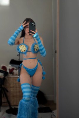 Слив Ruth Lee OnlyFans слив фото 13 В бикини 2026