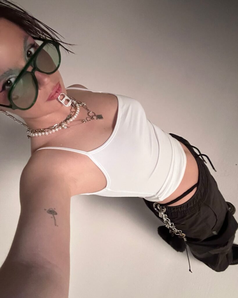 Слив Саша Спилберг OnlyFans слив фото 9 Блогерши 2026