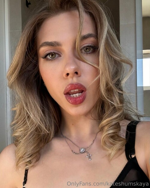 Слив Катя Шумская OnlyFans фото