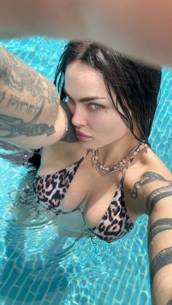 Слив Zusje (Камила Смогулецкая) OnlyFans слив фото 8 OnlyFans 2026