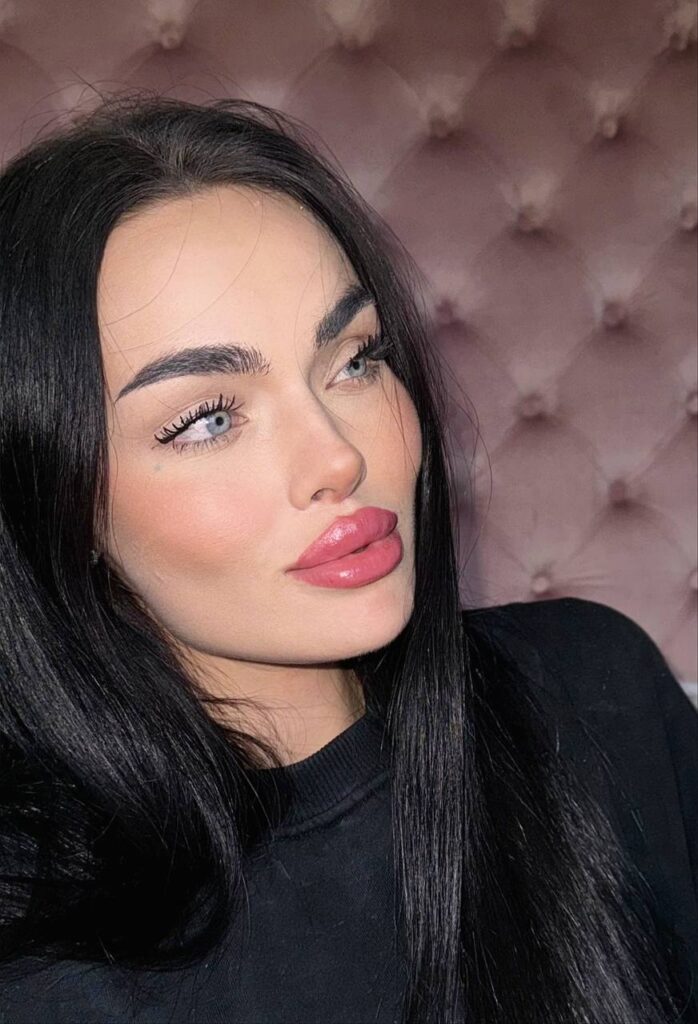 Слив Zusje (Камила Смогулецкая) OnlyFans слив фото 12 OnlyFans 2026