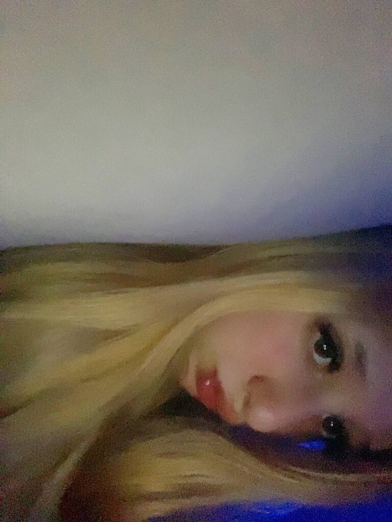 Слив Соня Кент OnlyFans фото